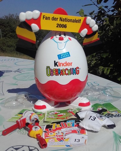 Kinder xxl fan der - Ü, ei